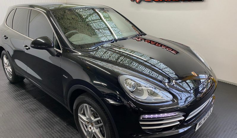 Porsche Cayenne full