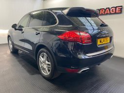 Porsche Cayenne full