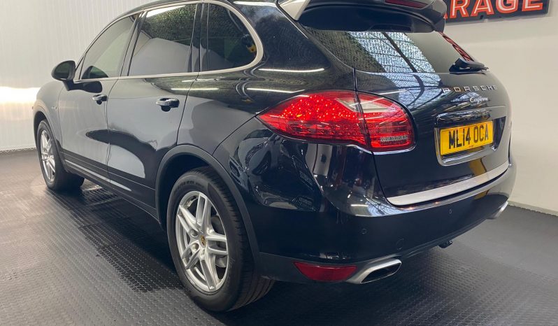 Porsche Cayenne full