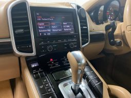 Porsche Cayenne full