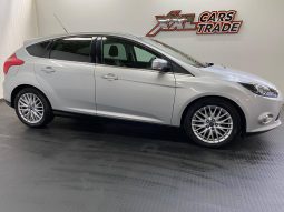 Ford Focus Zetec Turbo full