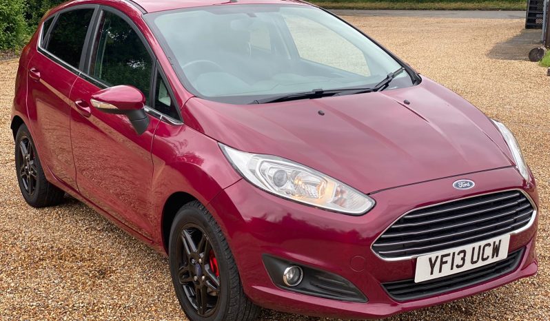 Ford Fiesta 2013 full