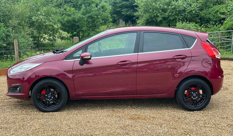 Ford Fiesta 2013 full